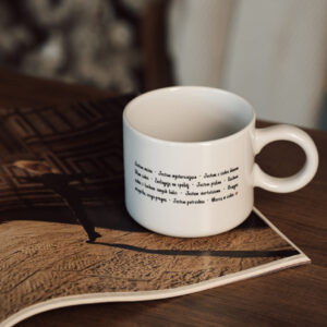 Kubek z afirmacją Markowa Fotografia Karolina Marek